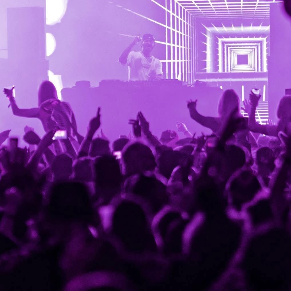 lindisfarnefest's tweet image. 🎧 SUPERSTAR DJs 🎧

We’ve got some lush DJ announcements coming soon! We have some amazing artists joining us this year! 😎

The lineups are just getting confirmed and they’ll be with you soon! 

Tickets still available (just!) at lindisfarnefestival.com

#Lindi #DJs #festival