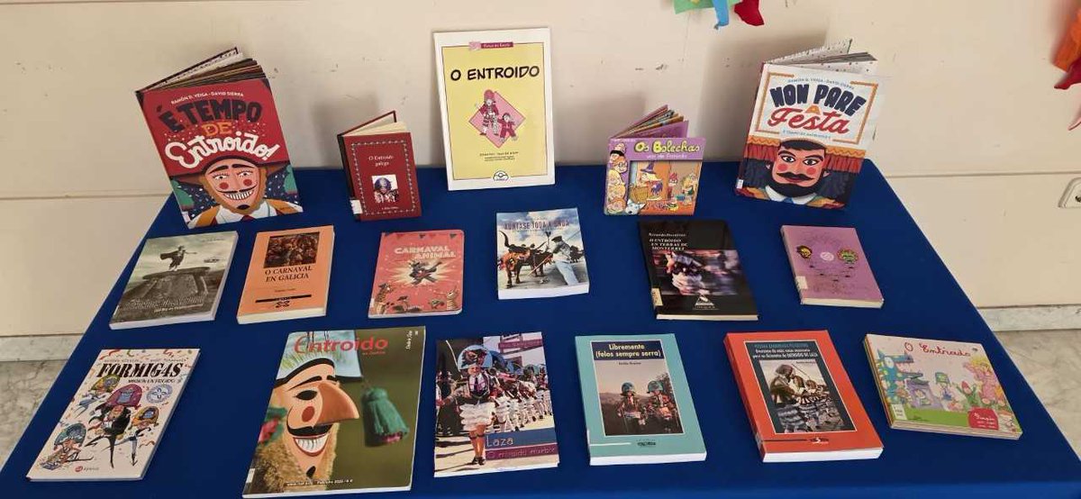 XA CHEIRA A ENTROIDO NA BIBLIOTECA! 
Na Biblioteca Pública Municipal inauguramos unha mostra bibliográfica adicada ao Entroido 
🎭 Ven, curiosea, le… e vive o Entroido tamén entre libros.
<a href="/CRibadavia/">Concello Ribadavia</a> #entroidonasbibliotecas
