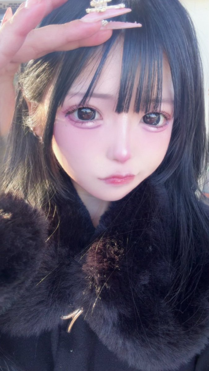 7lll_ai's tweet photo. くろにしたよーん
 #自撮り界隈 https://t.co/ejkhQeOkEN