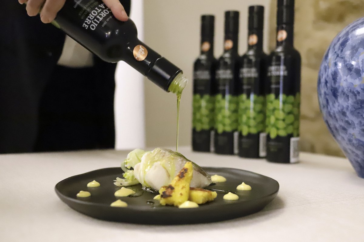 🫒 #𝗔𝗢𝗩𝗘 | Cortijo la Torre, el Aceite de Oliva Virgen Extra que acompaña a <a href="/antiqueubeda/">Restaurante Antique</a> en las XXV Jornadas Gastronómicas en el Renacimiento.

📍 Pza. La Constitución, 4. 1ª Plta. | Jaén
📩 info@cortijolatorre.es
📲 cortijolatorre.com 

ℹ️ gastronomiarenacimiento.wordpress.com/2026/02/10/cor…