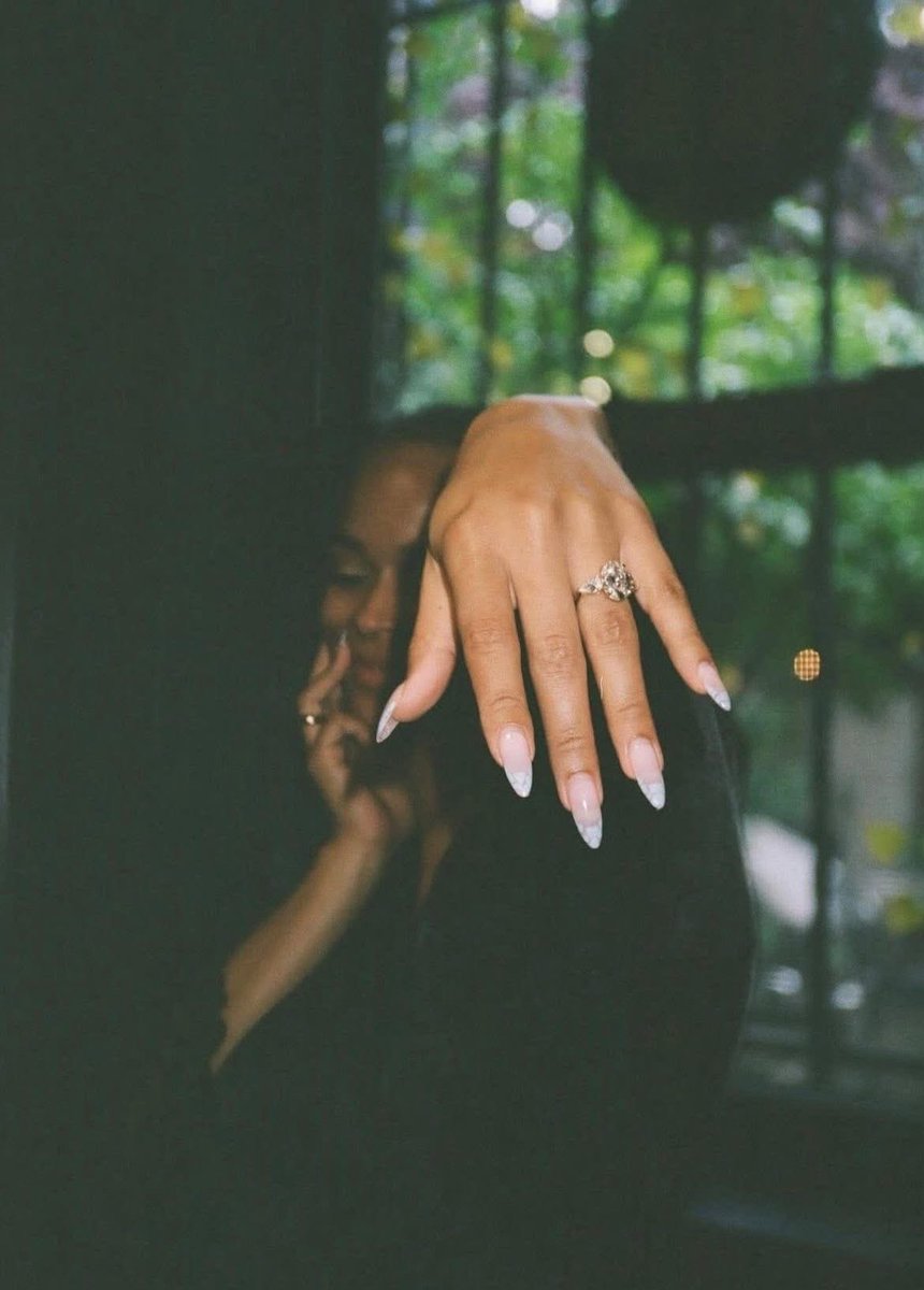 Can’t wait to become left handed 💍🥺