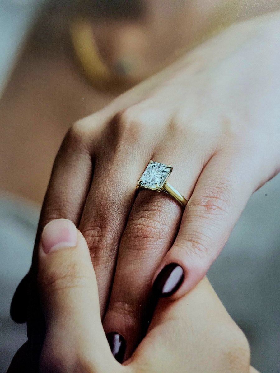 From a nice lime to a lifetime together. Forever starts here. This Valentine's Day propose with a ring that tells your story. Book your appointment now!