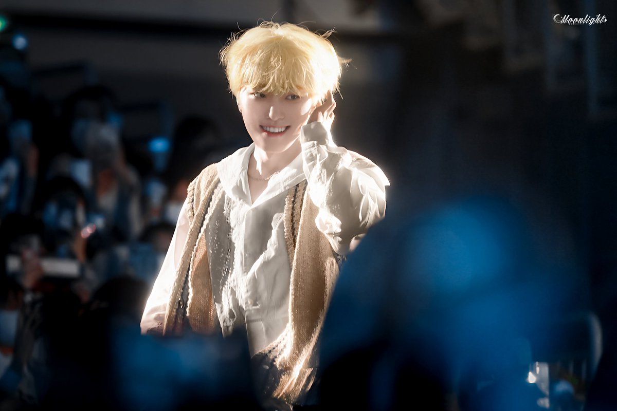 ☾Moonlight_ tweet media