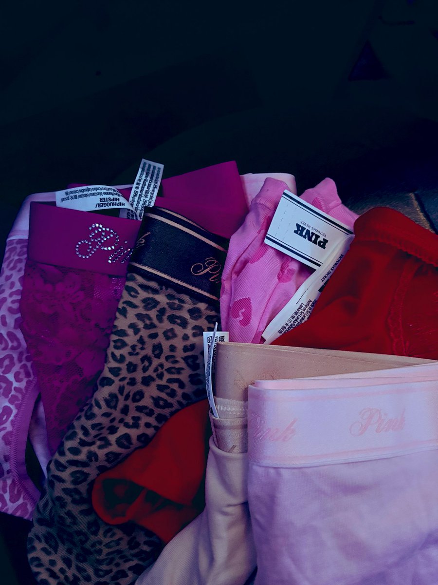 kimoraakinayaa's tweet image. Valentines is so 💕🌸💓💗💖💐🌷