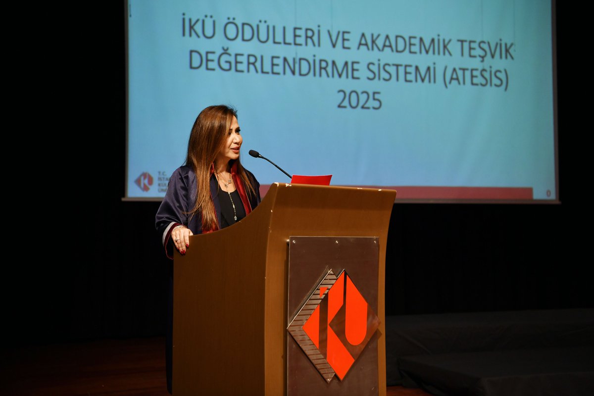 IKUedu's tweet photo. İstanbul Kültür Üniversitesi olarak başarının ödüllendirildiği, akademik emeğin taçlandırıldığı gurur dolu bir günü geride bıraktık. 🏆

Akıngüç oditoryumu ve Sanat Merkezi'nde gerçekleştirdiğimiz "ATESİS '25 Akademik Teşvik Değerlendirme Programı" ile "İKÜ Ödülleri 2025" törenlerinde, üniversitemizin değerlerini ve başarılarını hep beraber kutladık. 🙏