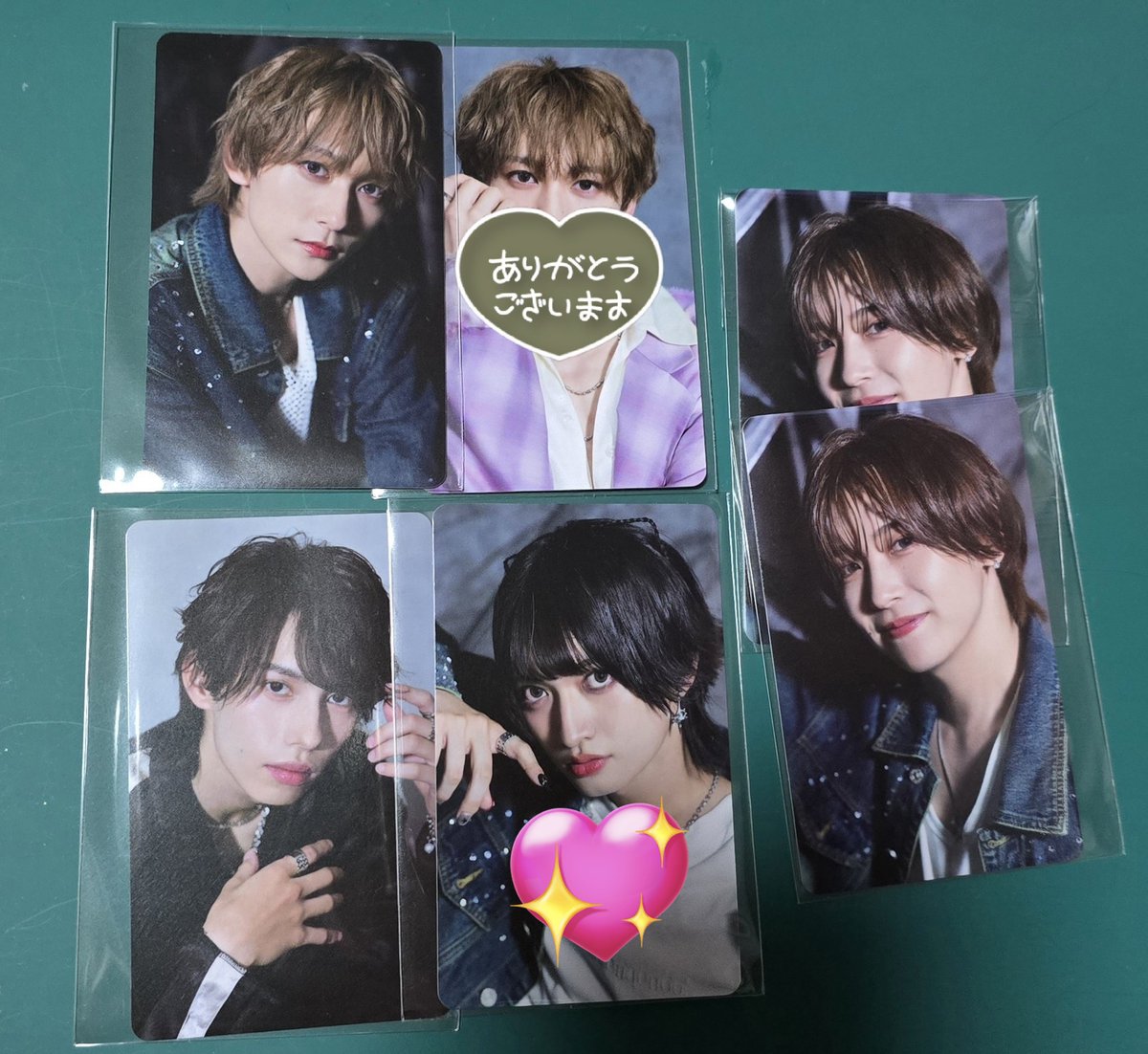 9bicand7min's tweet photo. @yu11230528 検索より失礼いたします。
💕の石沢の写真と💖の石橋を明日2/11のライブにて手渡し交換していただくことは可能でしょうか？
ご検討よろしくお願いいたします。 https://t.co/K5SRNFktfq