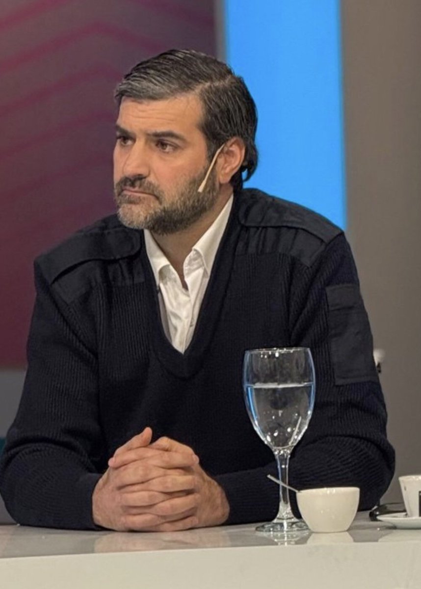 Da Silva juega al Gaucho en carrasco y martinelli se disfrazaba de policía 🤡🤡