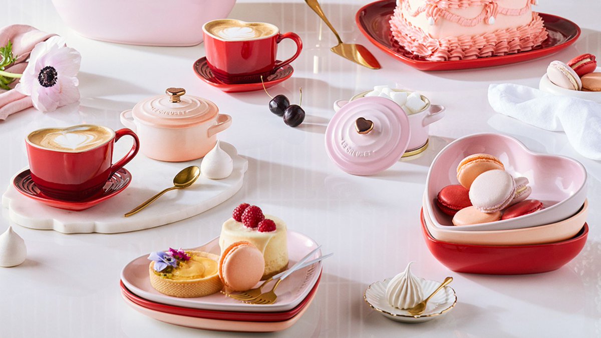 Fall in love this Valentine’s Day with Le Creuset Hearts at Potters Cookshop.

Stunning colours and designs to mix and match; there’s a gift for everyone.

Call in the shop or head to bit.ly/45NqDjw

#cookshop #essex <a href="/LeCreusetUK/">Le Creuset UK</a> #mylecreuset