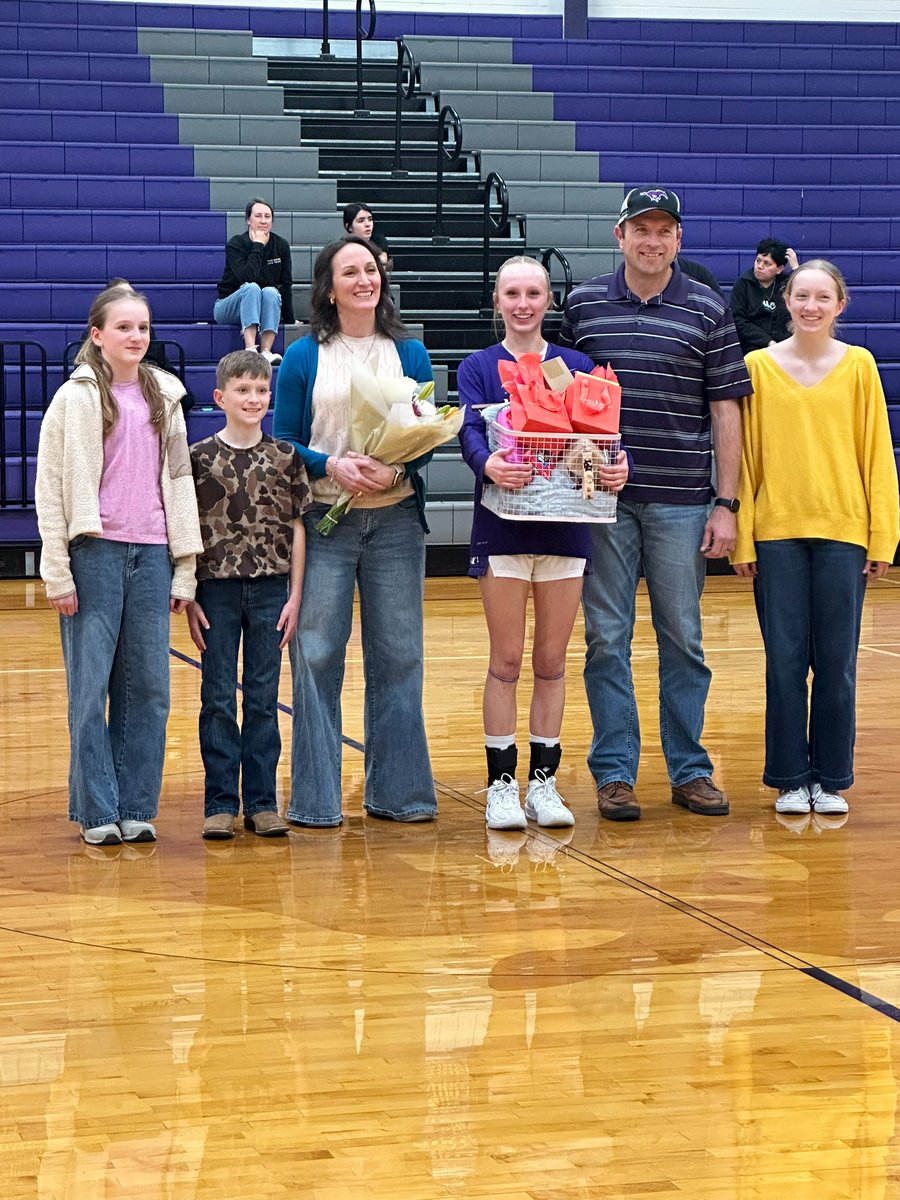 Marble Falls Lady Mustangs Basketball tweet media