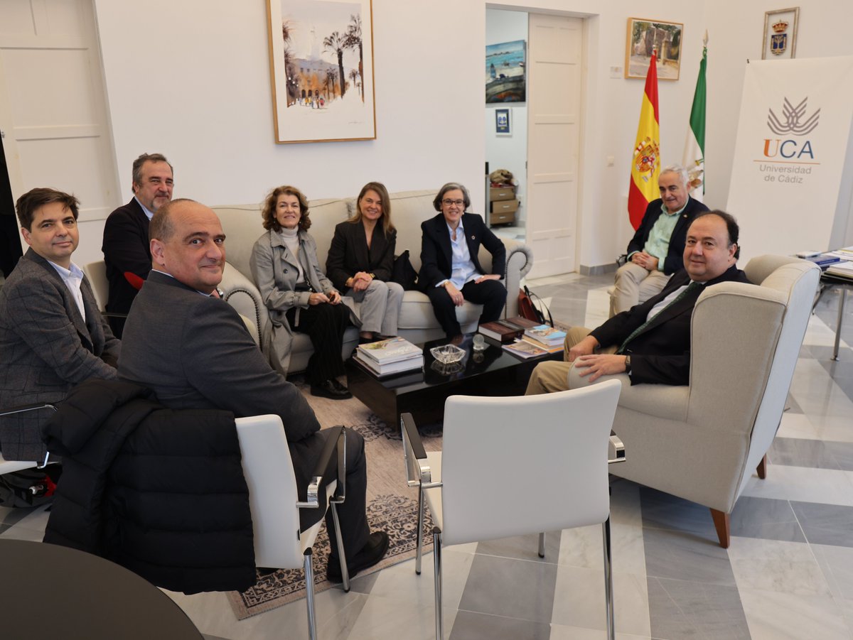 Fundación Carolina tweet media