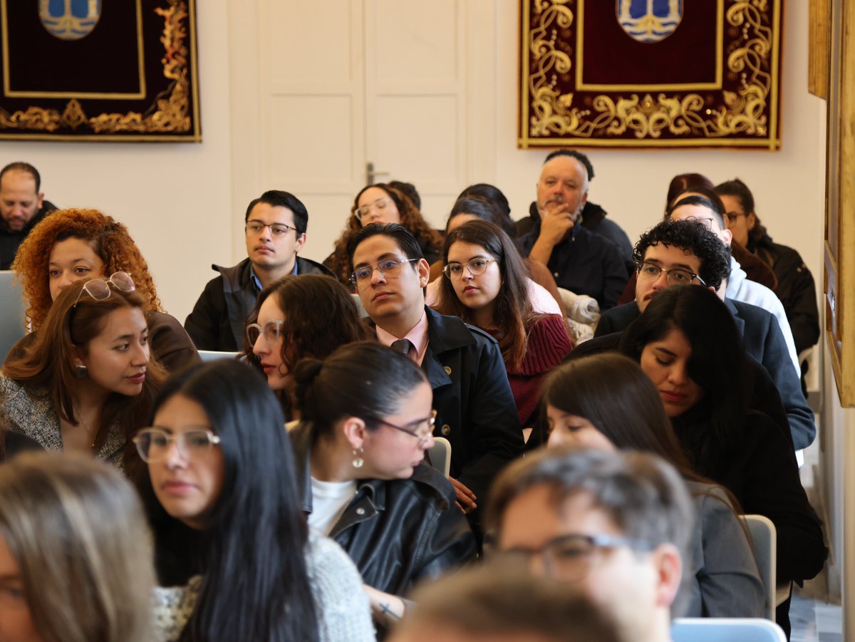 Fundación Carolina tweet media