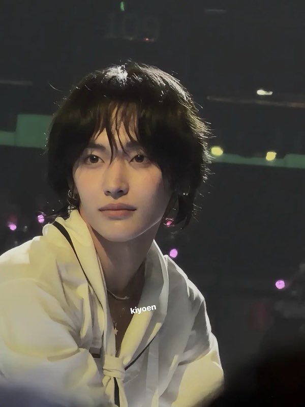 Bin Kardashian Pro Max tweet media