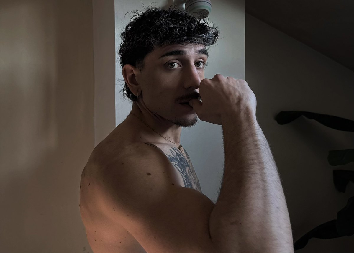 Angelo tweet media