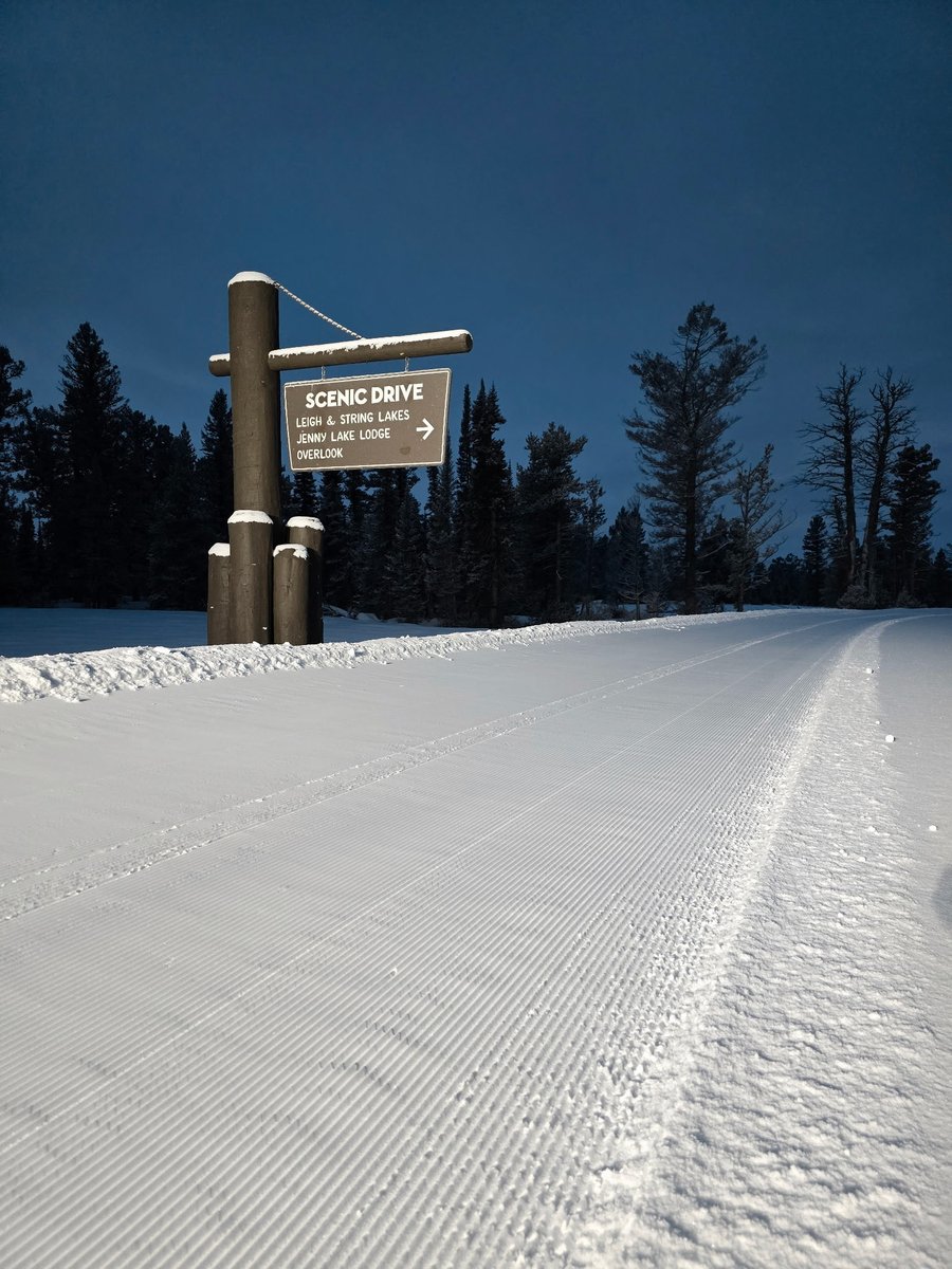 BushongProperty's tweet photo. Fresh snow in the park! https://t.co/CSIoiAfRjI