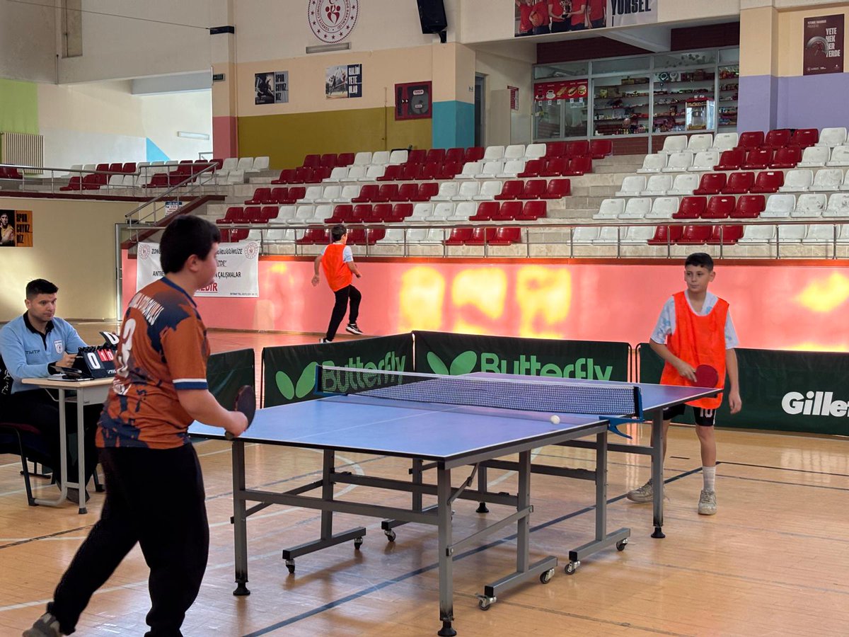 Yıldız Erkekler Masa Tenisi yarışmasında Ereğli - Alaplı bölge birincisi olan öğrencilerimizi canı gönülden kutluyoruz. Kozlu ilçesinde yapılacak olan il şampiyonluğu finali müsabakalarında başarılar diliyoruz.