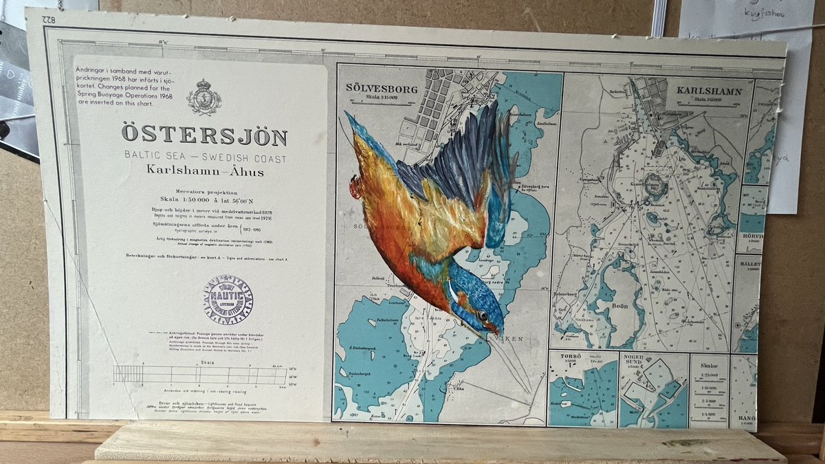 Project: IJsvogels (drieluik). 
Met olieverf op een oude zeekaart van de zweedse kust. 
Afmeting 16x25. 
(Totale afmeting 50x27)

#ijsvogel #Zweden #kingfisher 🧡🩵💚💙

Update 1