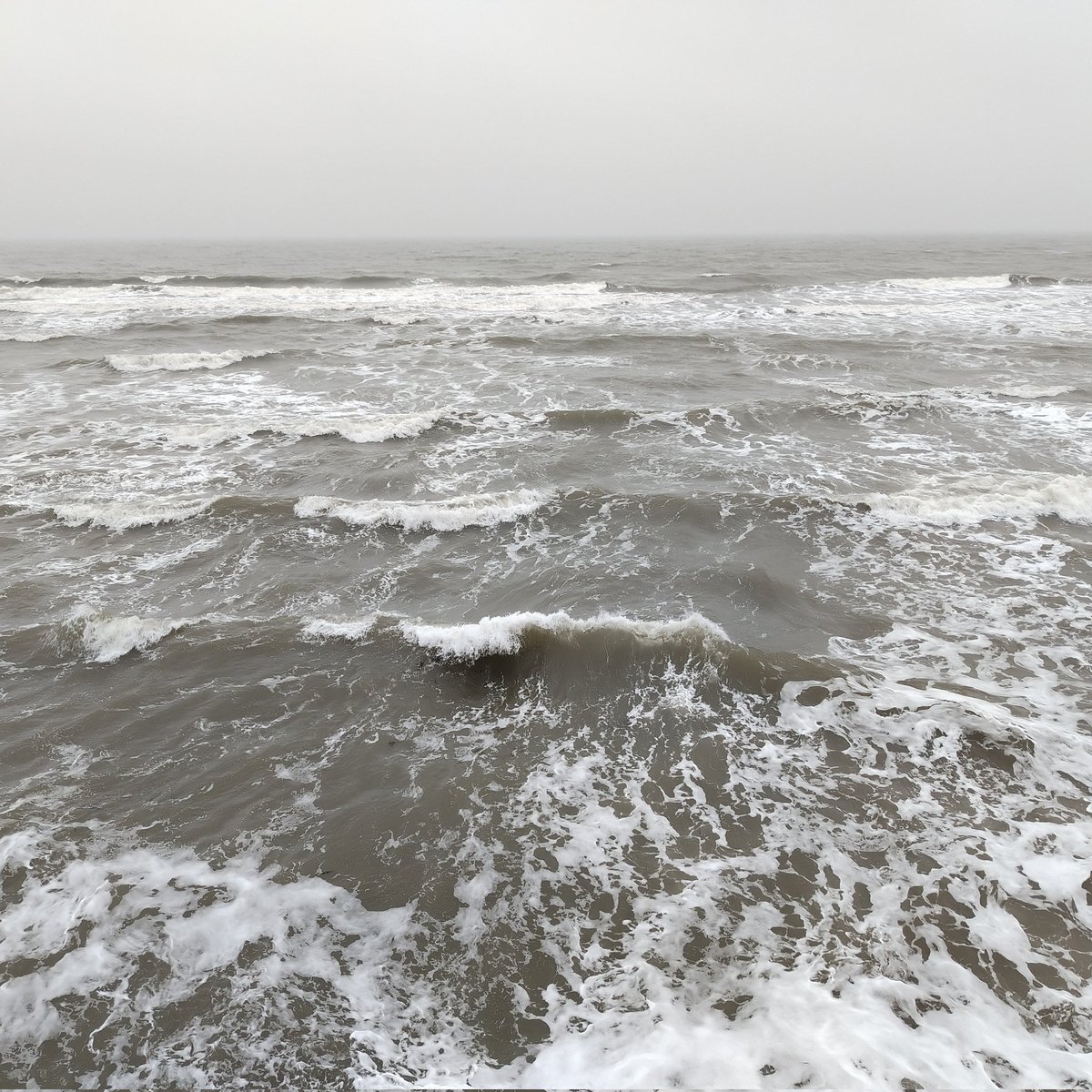 Stevenrose56's tweet photo. Grey Scarborough day. #Northyorkshire https://t.co/yi8E3MluHp