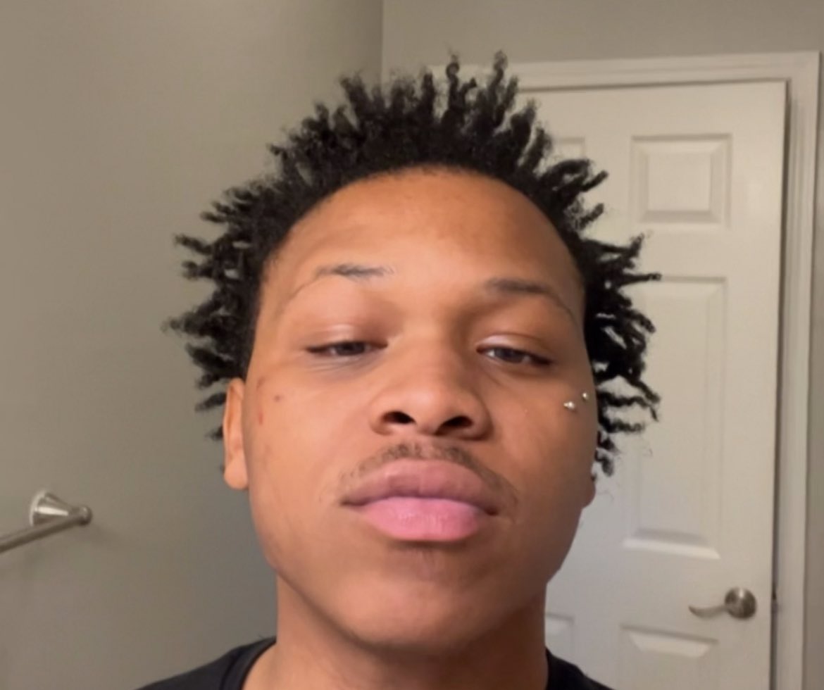 GoldMouffDawg's tweet image. i started smoking weed again.