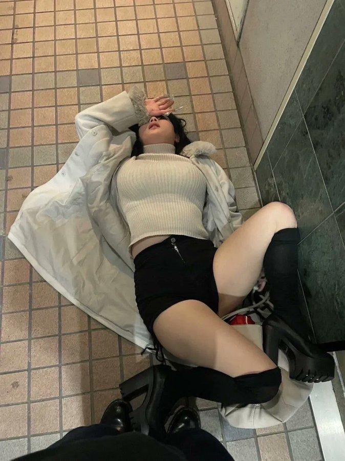 gdxgf57277949's tweet image. cdn.videy.co/Qtp1JI7p1.mp4