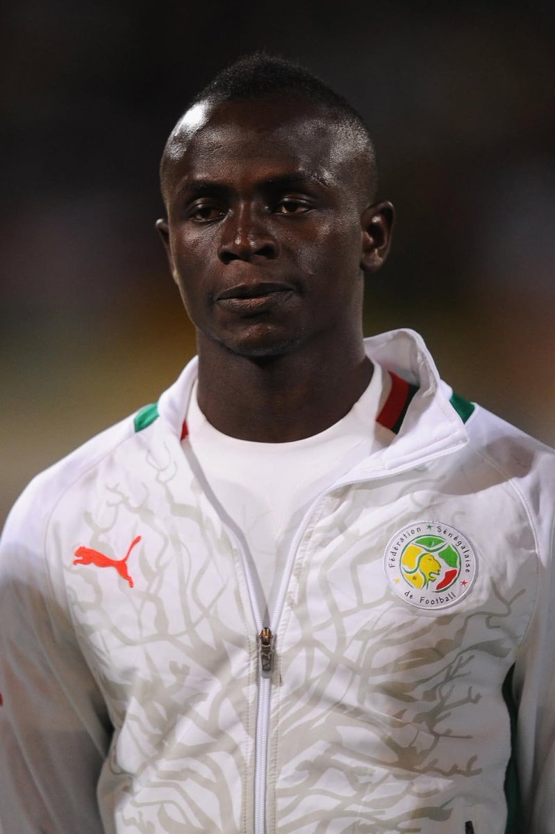 Sadio Mané: "When it was my turn to audition there was an older man who looked at me as if I was in the wrong place. He asked me: "are you here for the audition?" and I said yes.

"With those shoes? Look at them, how can you think of playing with them?", he told me. In fact they