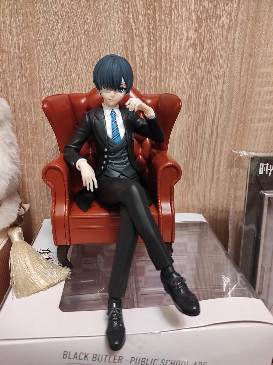 PrincessLimo's tweet photo. Vegyes mindenféleségek. Cielből miért mindig csak a foteles figurák sikerülnek jól? #linkclick #kuroshitsuji  #WutheringWaves #tobeherox https://t.co/HmGm6SRR9A