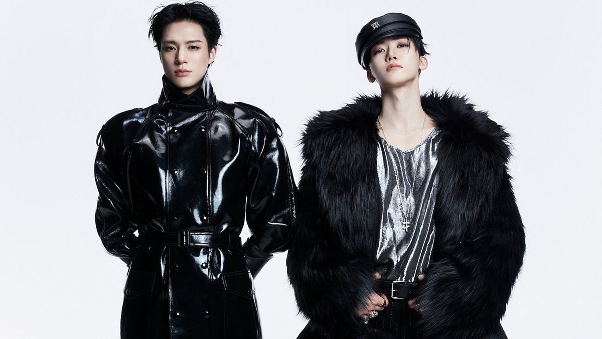 iwasonceurbae's tweet image. ตั้งแต่ทีเซอร์แรกจนปัจจุบันคือแจมกับน่อแต่งตัวคอนทราสกันหมดเลย
ผมดำ/ขาว
ใส่/ไม่ใส่แว่น
คอลึก/คอเต่า
ชุดพอดีตัว/โอเวอร์ไซส์

สมกับที่บอกว่าหยินหยาง

JNJM ONE SIDE FILM
#NCTJNJM_BOTHSIDES