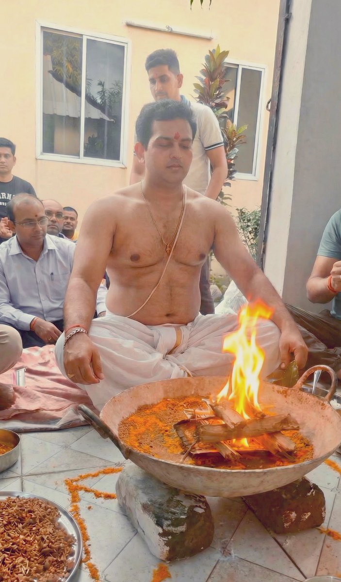 FunnyBones tweet media