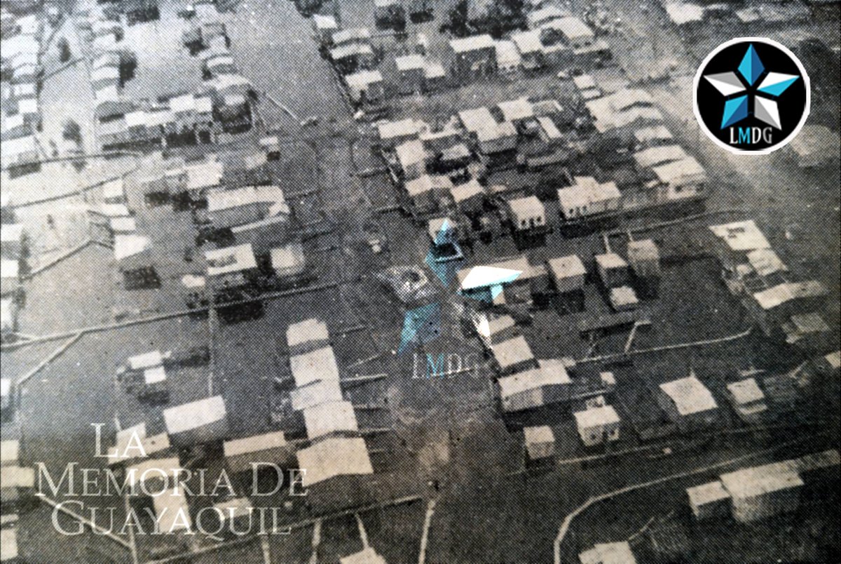 "PORTETE Y TÍRATE AL AGUA" Y LAS "AVAS".
ENTRE EL MITO, LA LEYENDA Y LA ANÉCDOTA

La calle Portete fue la 1ra vía en pavimentarse en la parroquia Febres Cordero (entonces hasta Puerto Lisa, hoy calle 17), nació la expresión de:
- ¿A dónde vives?
- En Portete y "tírate al agua".!