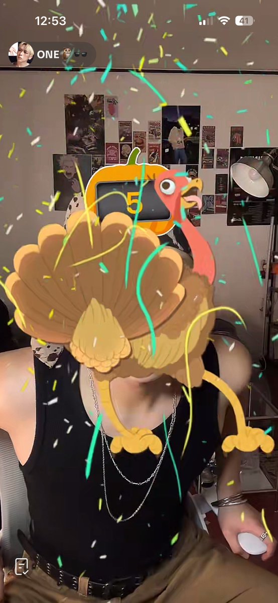 애들이 라이브 봐보라해서 들어갔는데…