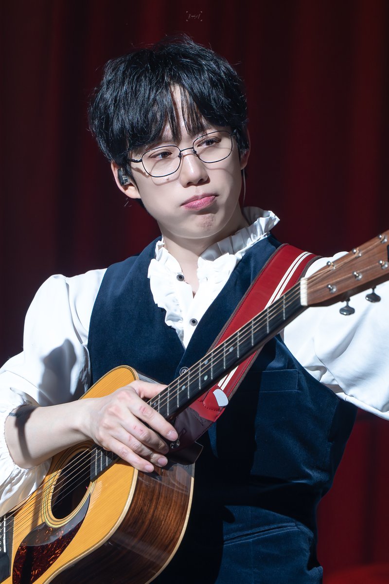 260208  [𝗧𝗼 10𝗖𝗠: 𝗖𝗵𝗮𝗽𝘁𝗲𝗿 1]  𝗶𝗻 𝗦𝗲𝗼𝘂𝗹  
왕자님 입술이 한바가지
#십센치 #권정열 #10cm