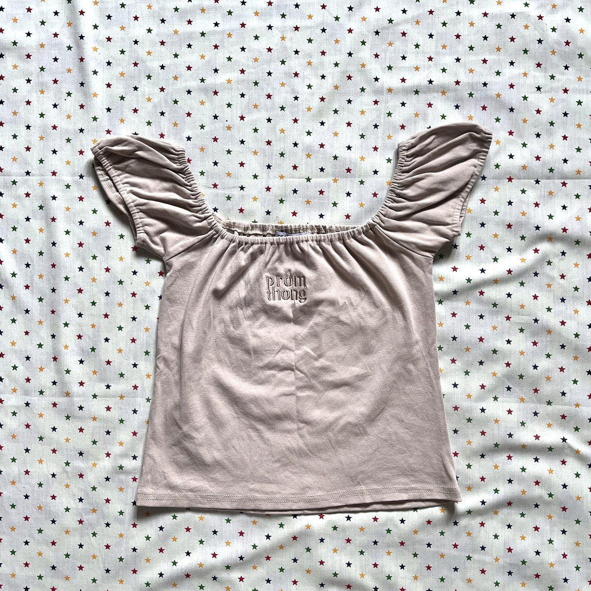 III เปิดไว้ส่งต่อเสื้อผ้า คสอ. หนังสือกฎหมาย 〰️ tweet media