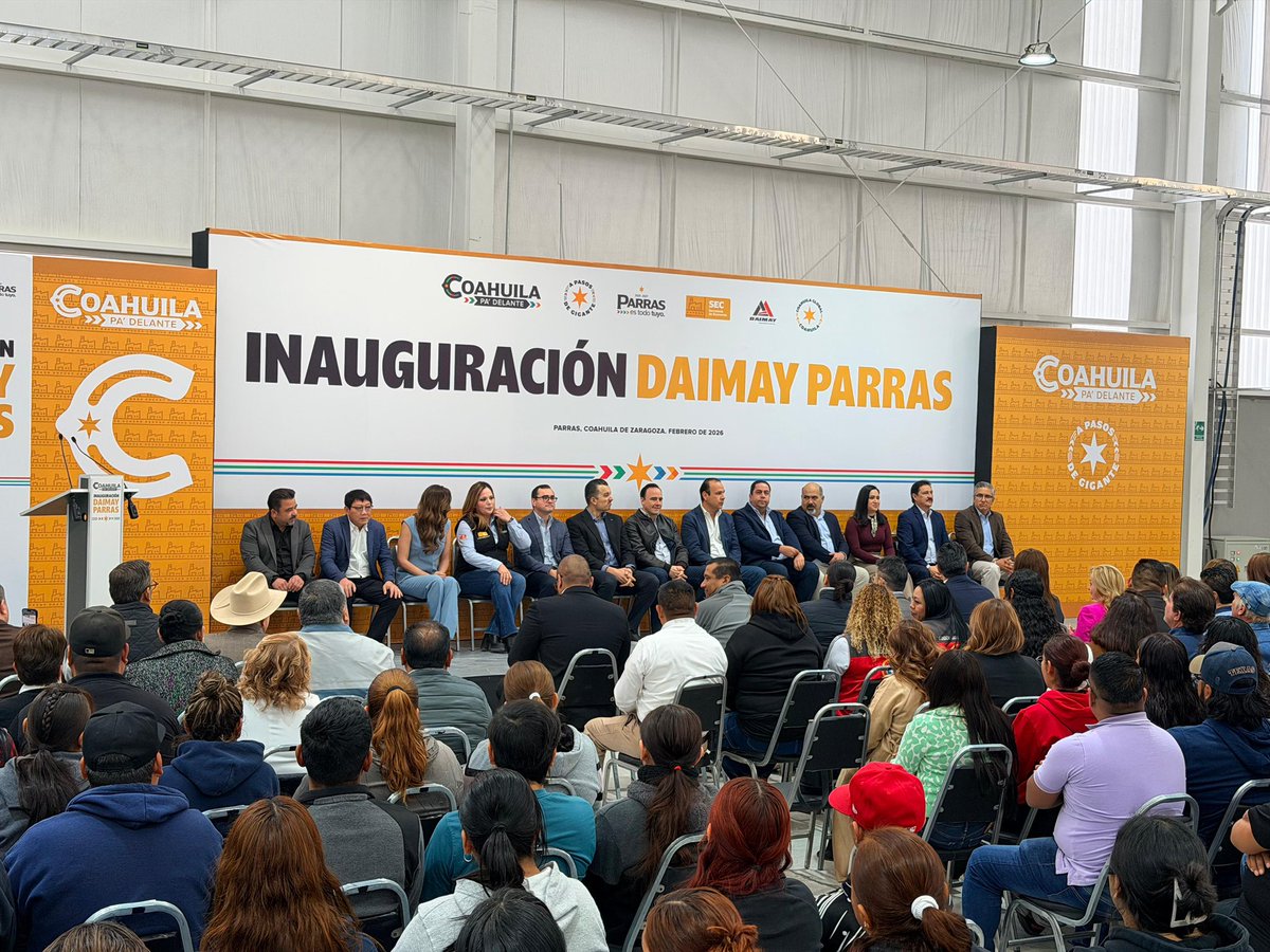 En la inauguración de DAIMAY PARRAS. #CoahuilaPaDelante #APasosDeGigante