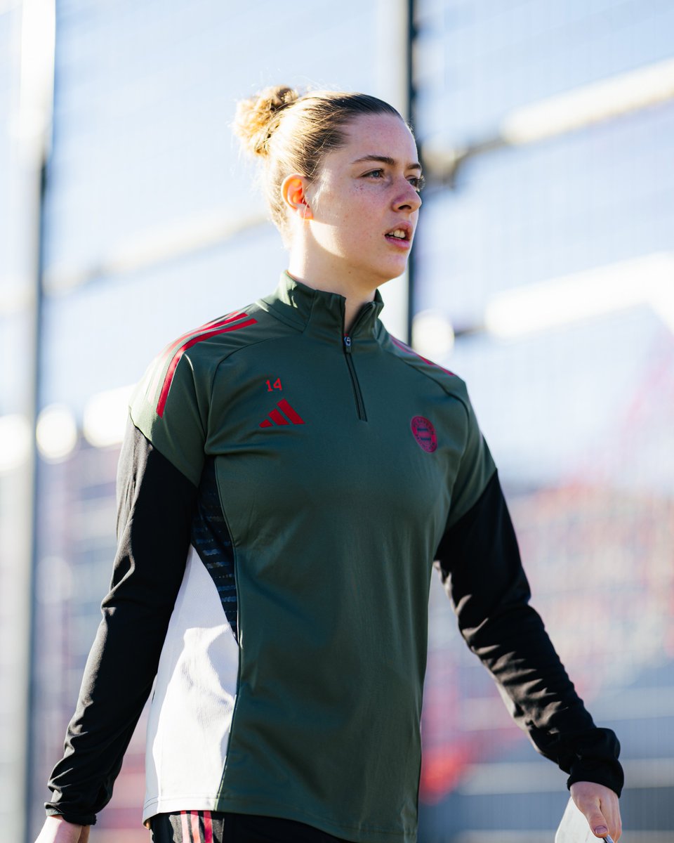 FC Bayern Frauen tweet media