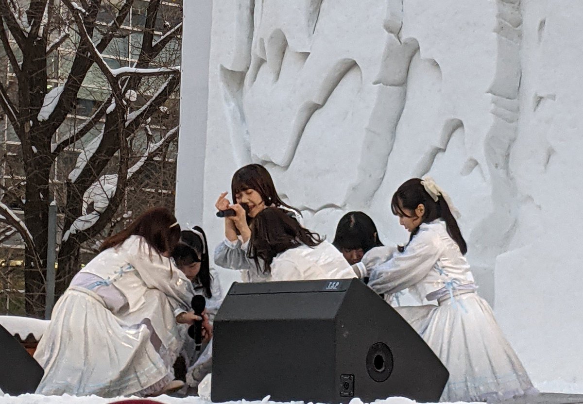 kagirinakutanu's tweet photo. 雪まつりで、いつもの

#亀子にか
#エガオマガオ
#限りなく白く
#StrayFish https://t.co/uYDijCOL5O