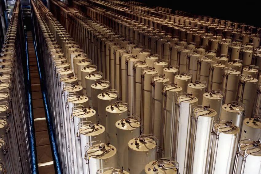 🔸 ئێران بۆ کەمکردنەوەی پیتاندنی ئۆرانیۆم مەرجی داناوە
 
محەممەد ئیسلامی، سەرۆکی ڕێکخراوی وزەیئەتۆمیی ئێران جەختی لەوە کردەوە کەبردنەدەرەوەی ئۆرانیۆمی پیتێنراو لە ئێران یانگواستنەوەی، لە دەستووری کاری دانوستانەکاندا نییە.

ناوبراو وتی: پرسی کەمکردنەوەی پیتاندنی ئۆرانیۆمبۆ ٦٠