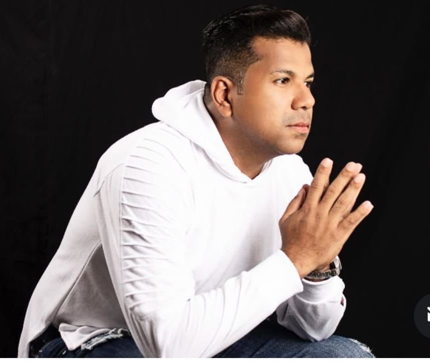 Estable, así se encuentra el cantante <a href="/diomedesdionisi/">Diomedes Dionisio Diaz</a> , quien se encuentra internado en la clínica Reina Catalina de Barranquilla por sus quebrantos de salud. intervallenato.com/inicio/diomede…