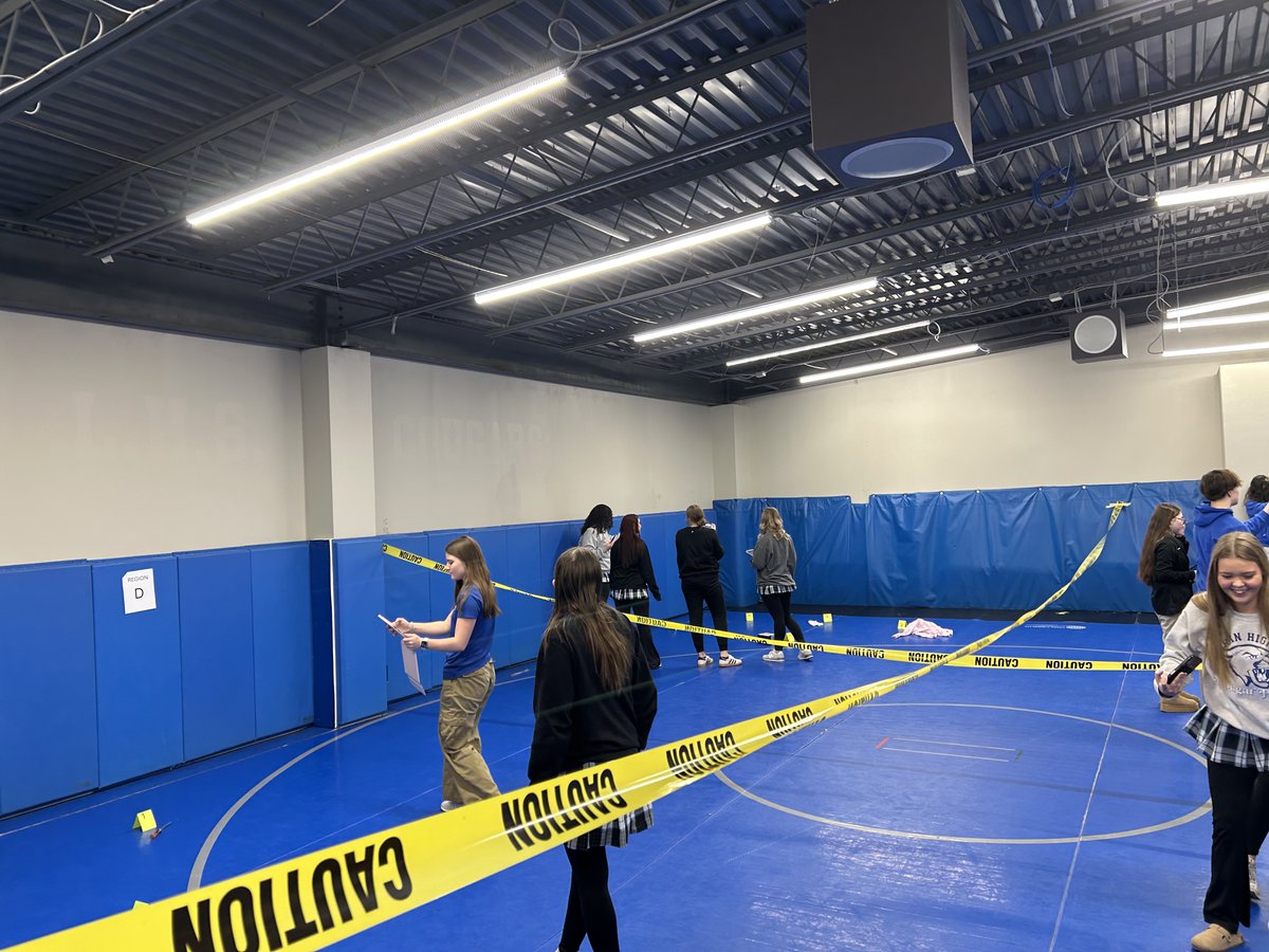 LutheranCougars's tweet photo. Around the Den: Forensics in action!
Students in Dr. Bernhardt’s class put Crime Scene Investigation protocols into practice at a mock crime scene, using oblique lighting to photograph trace evidence. Real-world skills in action!

#AroundTheDen #ForensicsInAction #CSITraining #HandsOnLearning