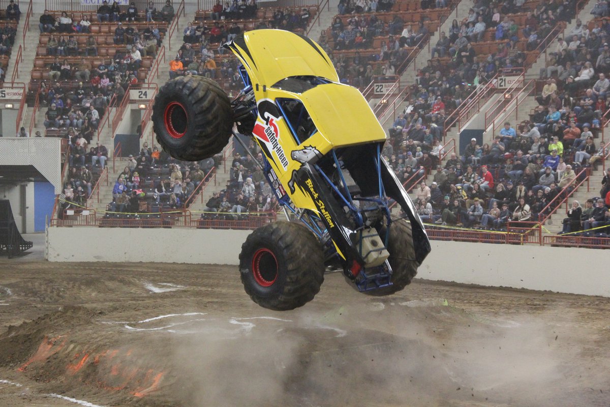 PA Farm Show Complex tweet media