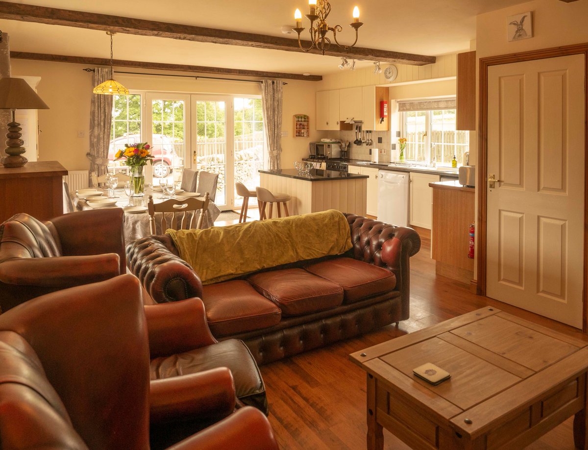 ArdenCottage's tweet photo. We still have some availability in March &amp; April for our cosy cottage situated in the heart of Dumfries &amp; Galloway. Book direct via our website for the best prices - we'd love to see you! #ArdenHolidayCottage https://t.co/pHPDXoYI2G