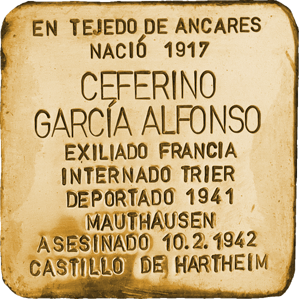 IStolpersteine's tweet photo. #OTD en 1942 fue asesinado en el castillo de Hartheim
CEFERINO GARCÍA ALFONSO
🔻 #deportado, de Tejedo de Ancares.
Es recordado en Ponferrada con uno de los 🟨 #Stolpersteine instalados a la entrada de su ayuntamiento.
"Una piedra, un nombre, una persona"
#RememberHartheim https://t.co/TLSryj294T