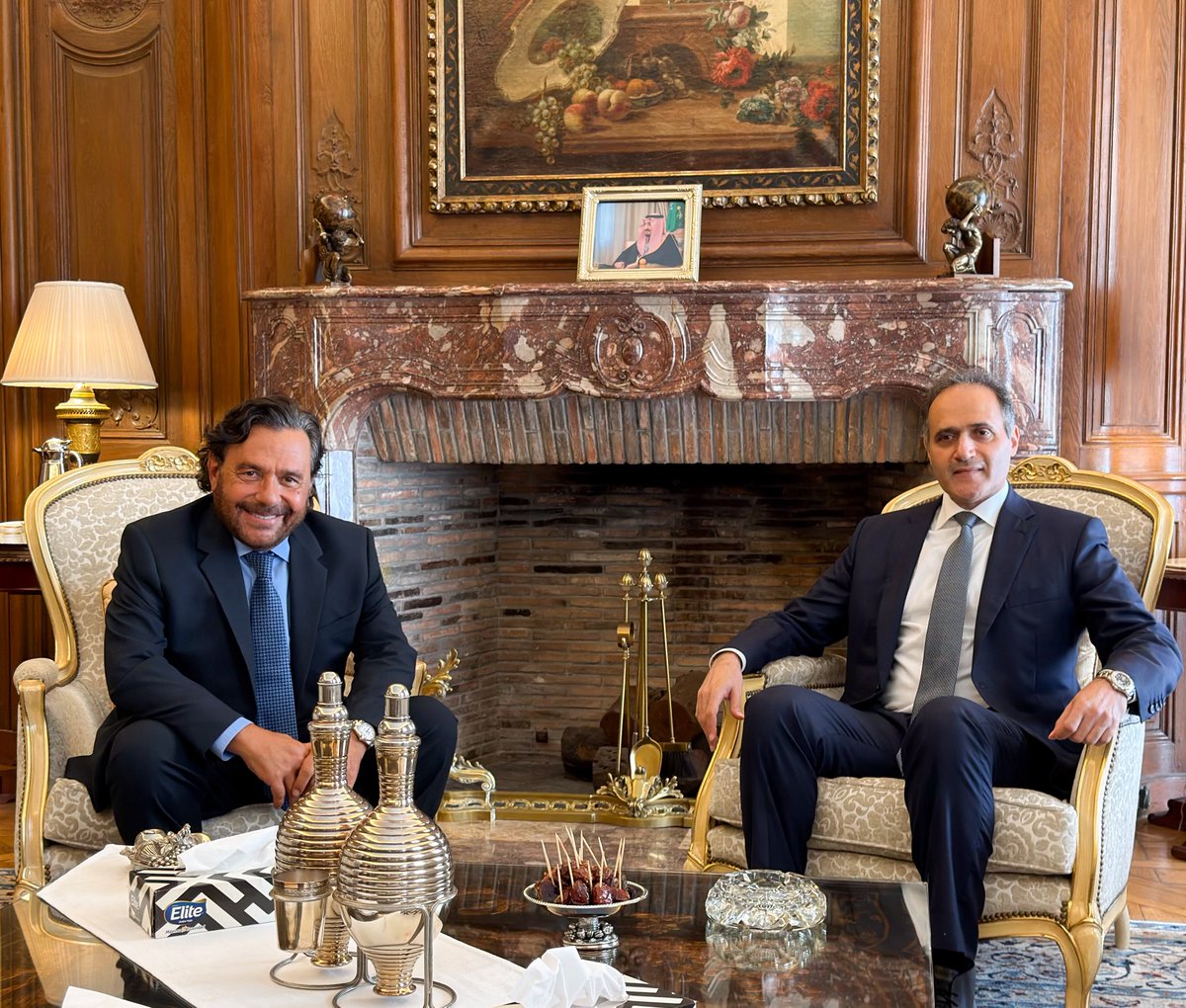 Me reuní con el embajador de Arabia Saudita en la Argentina para avanzar en una agenda de cooperación bilateral que genere nuevas oportunidades para Salta.

Dialogamos sobre el potencial minero en minerales críticos, la exportación de alimentos y la cooperación tecnológica en