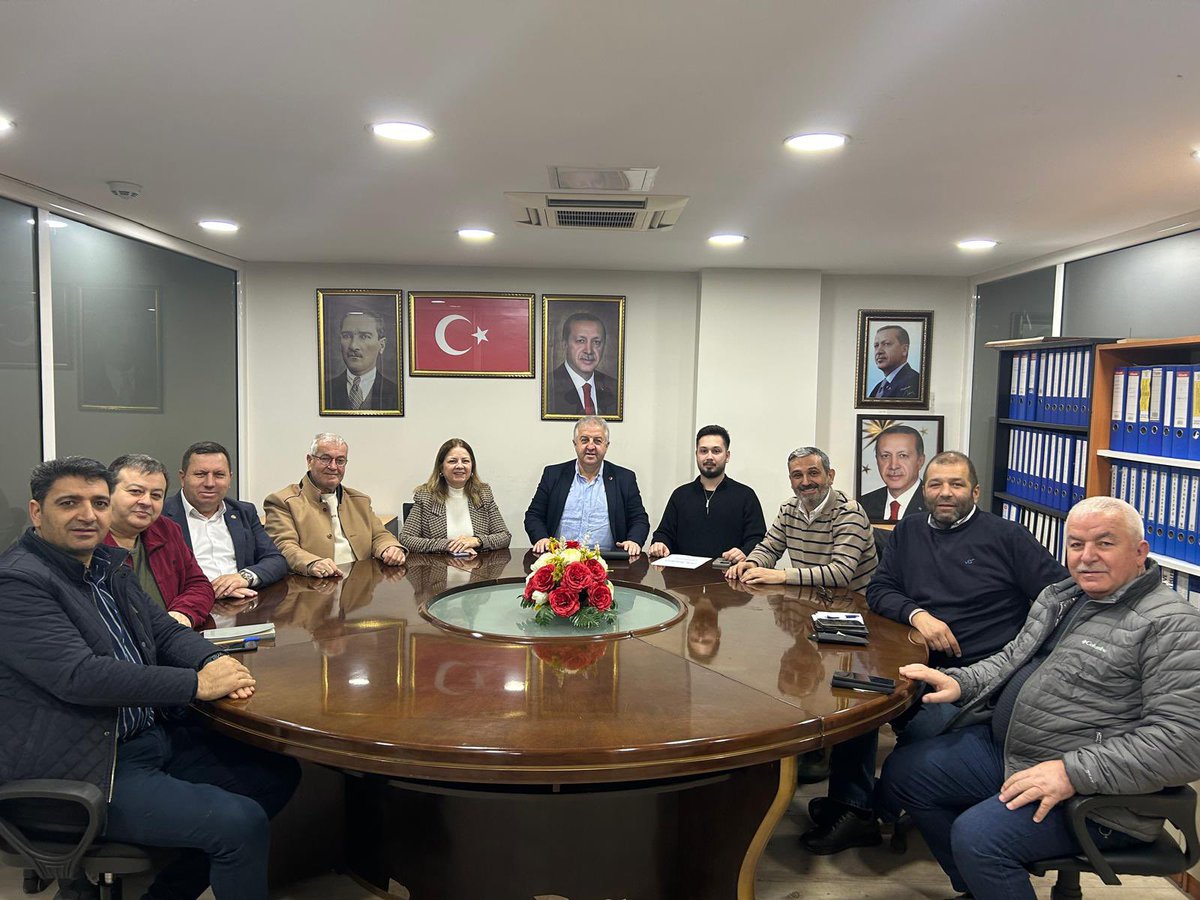 📌Yürütme Kurulu Toplantısı 

Haftalık Olağan İlçe Yürütme Kurulu Toplantımızı İlçe Başkan Vekili Hakan USTA Başkanlığında gerçekleştirdik.