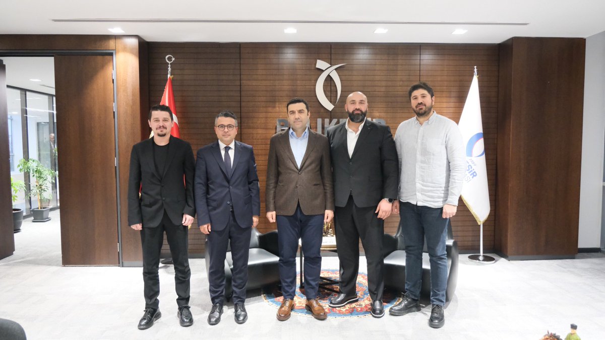 Demirezen Vakfı Yönetim Kurulu Başkanı Ali Eren Demirezen, beraberindeki heyet ile birlikte bizleri ziyaret etti.
Nazik ziyaretleri için kendilerine teşekkür ediyorum.