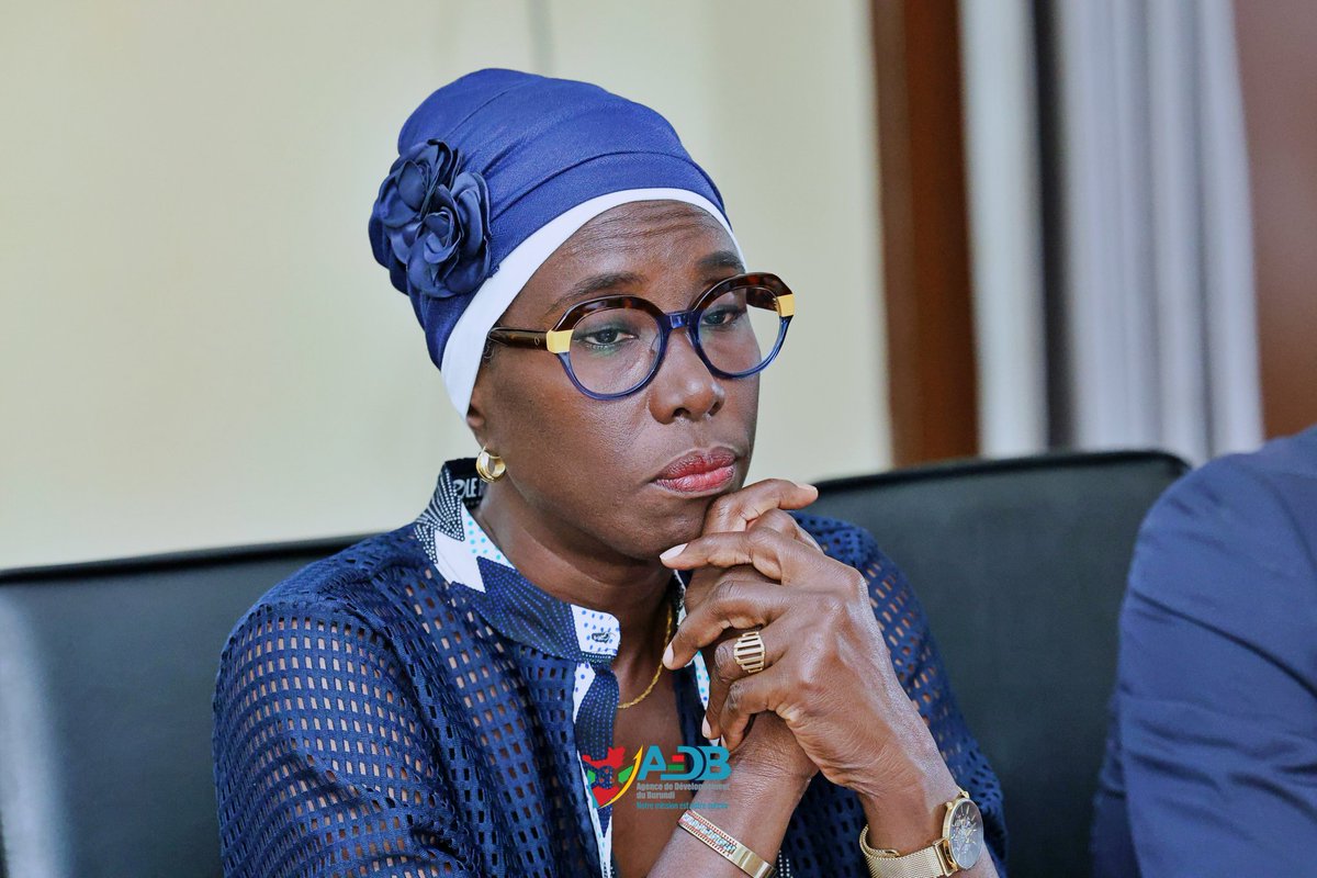 ADB_Burundi's tweet photo. Dans son mot d’accueil,  le DG de l’ADB a remercié l’ @IFC_org pour ce projet qui cadre avec la Vision du pays pour le développement du secteur privé, compte tenu de ses objectifs de création d’emplois, formation, transfert de technologie et augmentation de revenus locaux. https://t.co/8t90wLKRCP