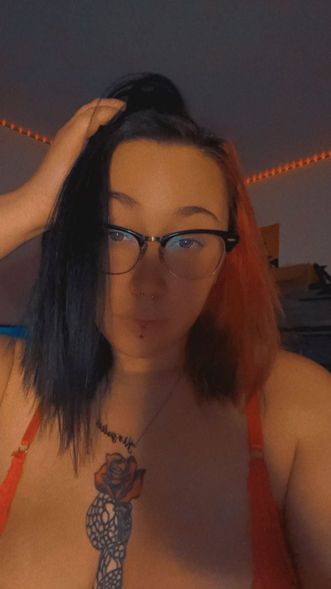 Toxic Baby K💚💜 tweet media