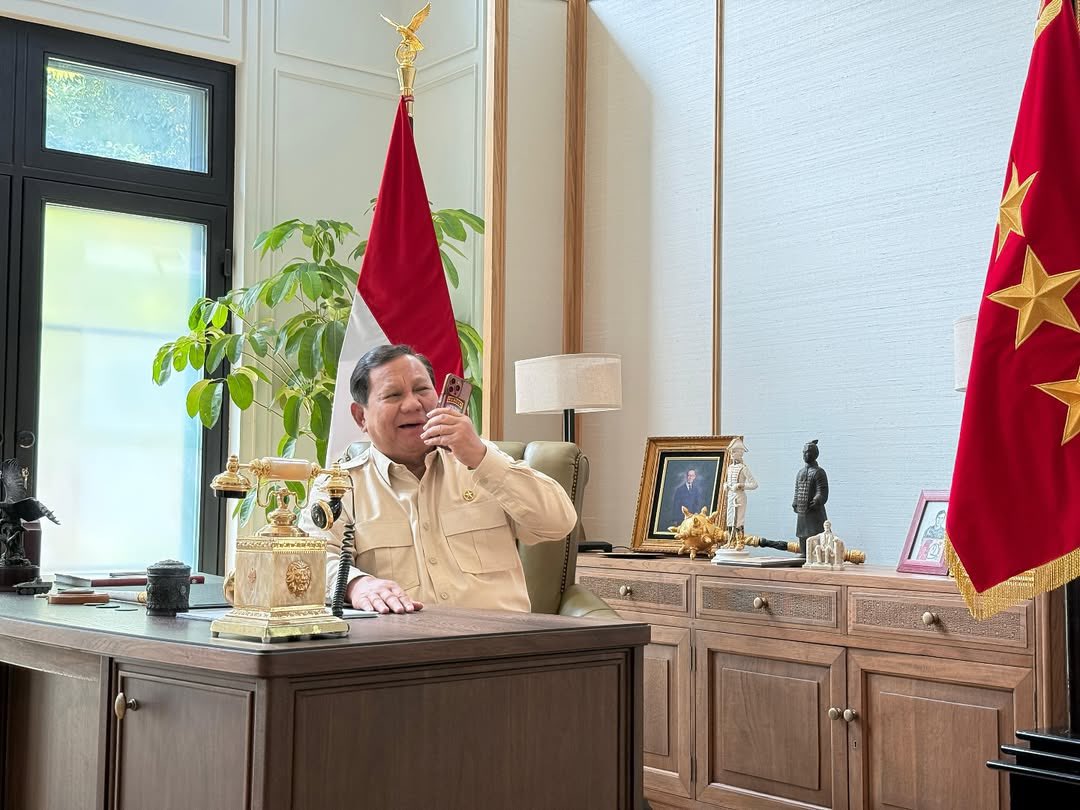 indopoliticbase's tweet photo. Survey Finds 79.9% Public Satisfaction With Prabowo’s Performance https://t.co/Oa5tlJ2441