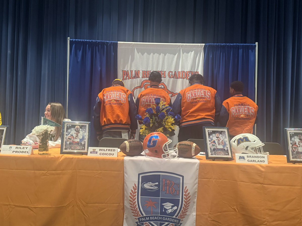 GatorsPbg's tweet photo. Always Send Our Seniors Out In Style #Gpack #Faith https://t.co/pW8nHRDqWz