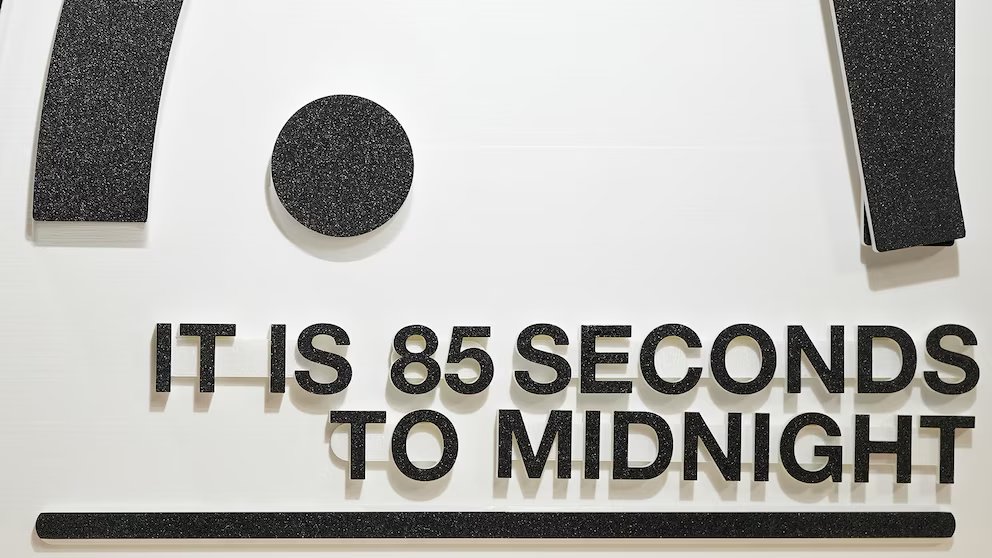 Mientras hablamos del forro latino, no hay acuerdo nuclear y el reloj anda así: