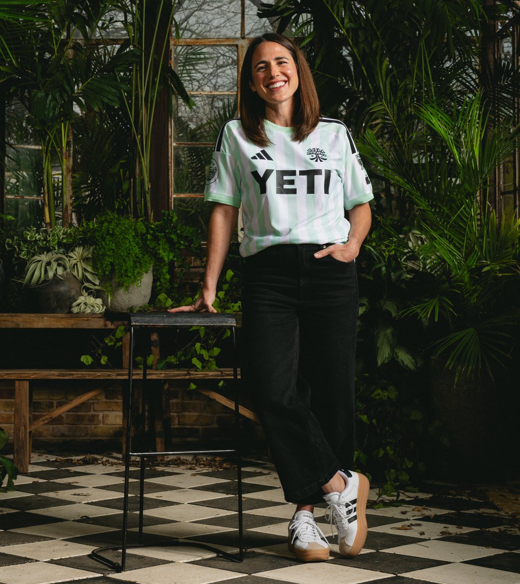 AustinFC's tweet photo. CEO of @TheTrailATX, Julie Fisher is dedicated to protecting, enhancing, and connecting the Ann and Roy Butler Hike-and-Bike Trail at Lady Bird Lake for the benefit of all.

Julie is Rooted In ATX. https://t.co/qrCnBAgGdf