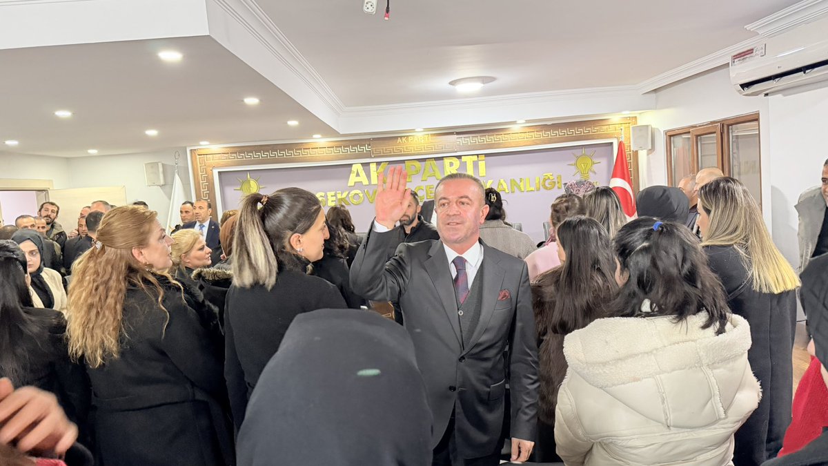 Akgencyova's tweet photo. 📍 Yüksekova İlçe Başkanlığı

Şubat Ayı İlçe Danışma Meclisi Toplantımızı, İl Başkanımız Av. Sn. @KayaZeydin ’nın teşrifleriyle gerçekleştirdik.

Teşkilatımızın birlik ve beraberliğini pekiştiren, hedeflerimizi ve yol haritamızı daha da güçlendiren bu önemli toplantının; ilçemize, davamıza ve yarınlarımıza hayırlı olmasını temenni ediyoruz.

Milletimize hizmet yolunda kararlılıkla yürüdüğümüz bu kutlu yolda, istişare kültürümüzü daha da güçlendirerek çalışmalarımıza azim ve gayretle devam edeceğiz.

Rabbim birlik ve beraberliğimizi daim, hizmet yolumuzu açık eylesin.
@RTErdogan @AKGenclikGM